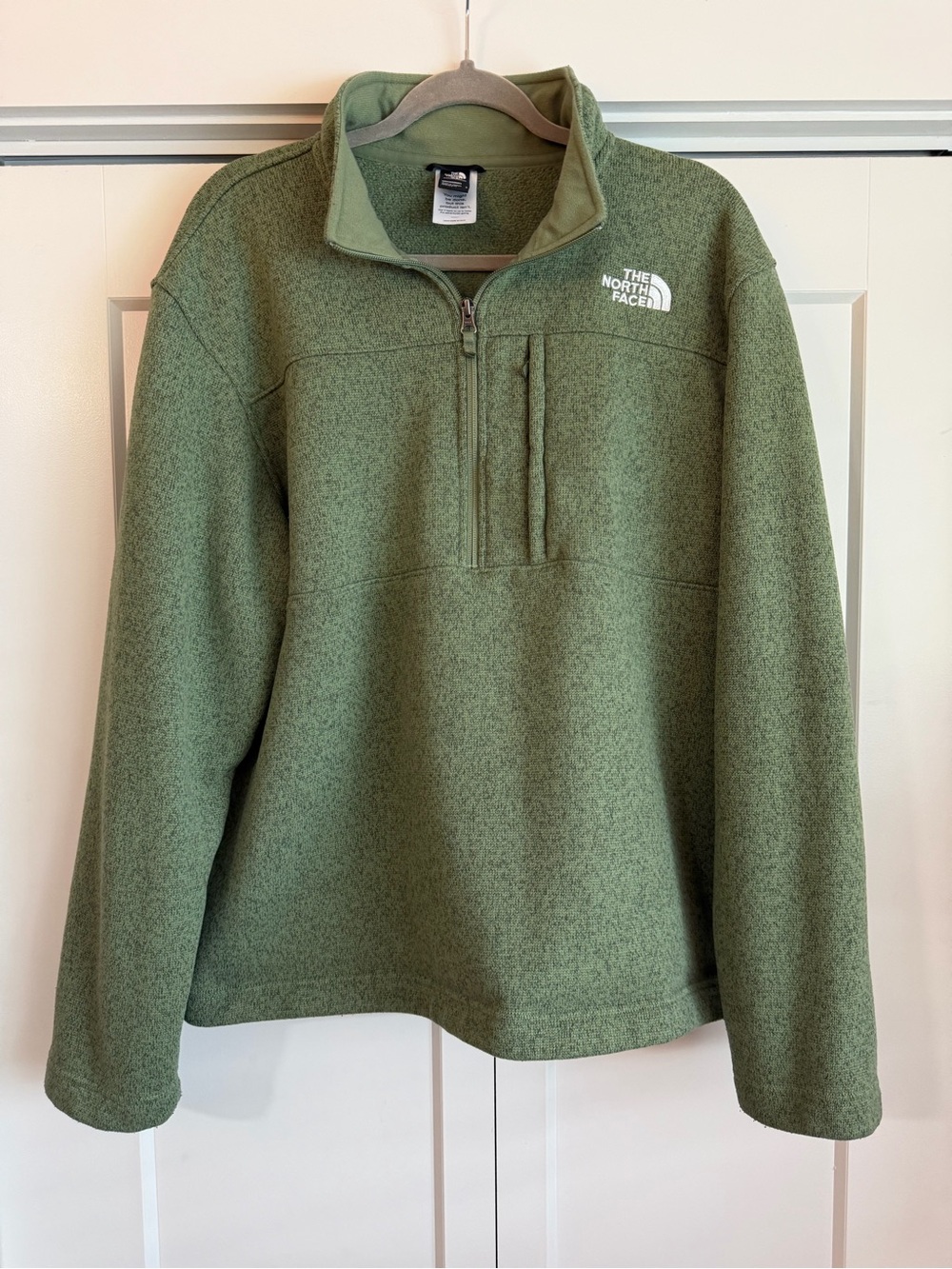 The North Face Men's Green Quarter-Zip Fleece Pullover - 0182